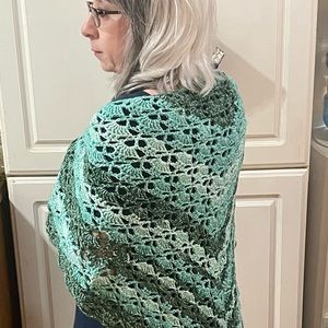 Cloister Shell Shawl-Hand made crochet